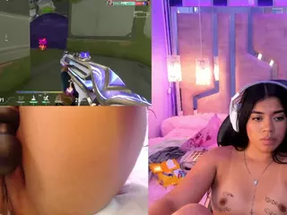 LissGames's Live Sex Cam Show