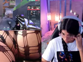 LissGames's Live Sex Cam Show