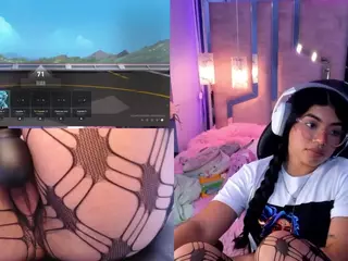 LissGames's Live Sex Cam Show