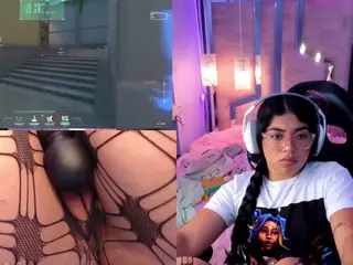 LissGames's Live Sex Cam Show