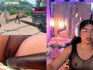 LissGames's Live Sex Cam Show