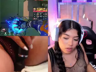 LissGames's Live Sex Cam Show