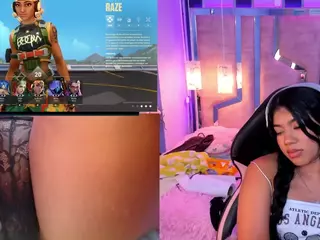 LissGames's Live Sex Cam Show