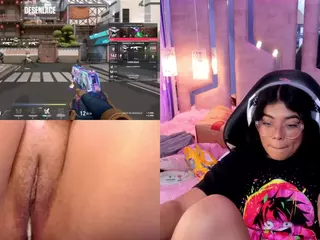 LissGames's Live Sex Cam Show