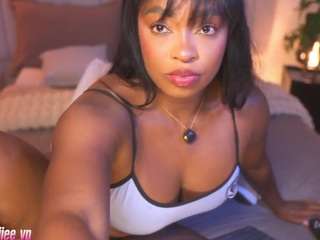 nicoleth28