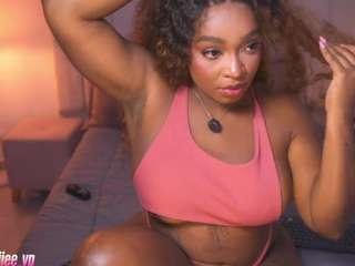 nicoleth28