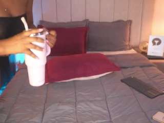 nicoleth18 live cam preview