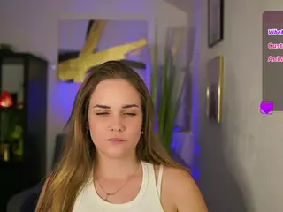SkylaNoveaa's Live Sex Cam Show