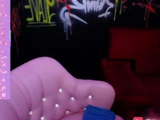 lovelyfreaky - Live Cam