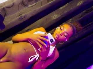 karolla-bigcock Sex Cam Show