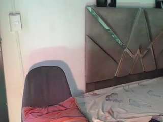 karolla-bigcock live webcam show