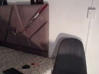 karolla-bigcock live webcam show
