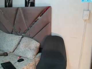 KAROLLA-BIGCOCK live webcam show