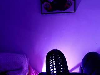 KAROLLA-BIGCOCK live cam preview