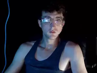 Squirtmanx's Live Sex Cam Show