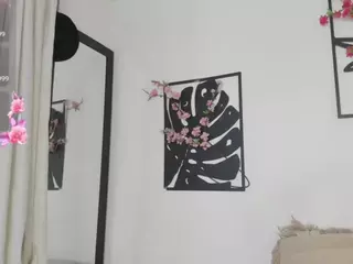 Joannet's Live Sex Cam Show