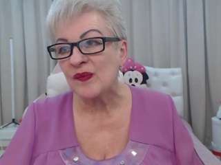 kaylesmoll Live Webcam on CamSoda