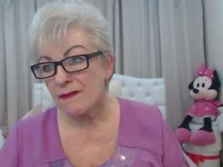 kaylesmoll live cam profile