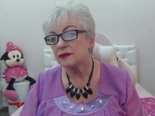 kaylesmoll live webcam show