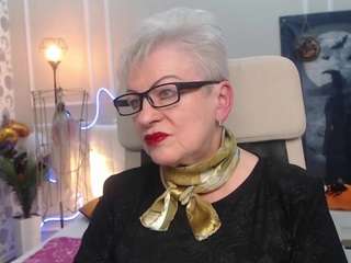 kaylesmoll Live Webcam on CamSoda