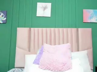 TiffanyJaccksonn's Live Sex Cam Show