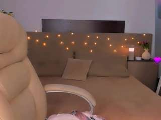 violashy live cam profile