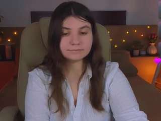 violashy live cam profile