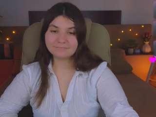 violashy live cam profile