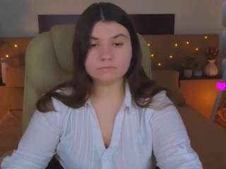 violashy live cam profile