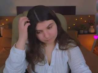 violashy live cam profile