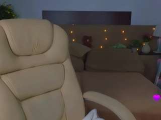 ViolaShy live webcam show