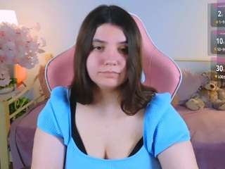 ViolaShy live cam preview