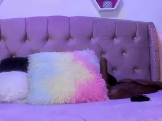 ZoeHilton's Live Sex Cam Show
