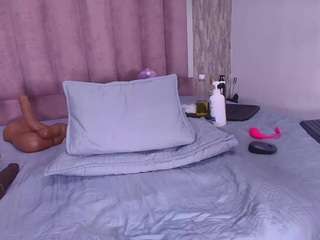 bombismss Live Webcam on CamSoda