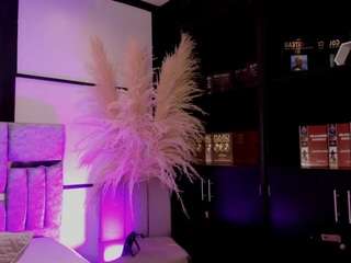 kellymillian Live Webcam on CamSoda