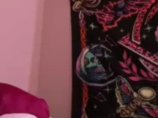 FunSized Doll's Live Sex Cam Show