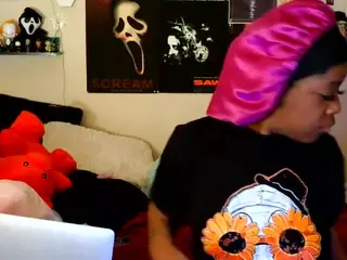 FunSized Doll's Live Sex Cam Show