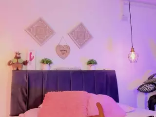 aihnoa-split's Live Sex Cam Show