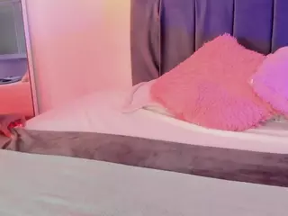 aihnoa-split's Live Sex Cam Show