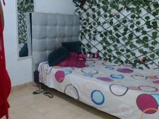  annna-lus1 chat room