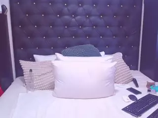 TaboodirtyLove's Live Sex Cam Show