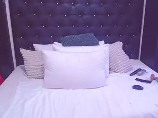 TaboodirtyLove's Live Sex Cam Show