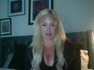 little-miss-princ3ss from camsoda