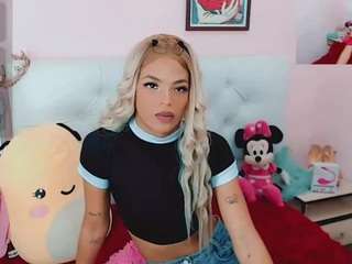 alexaseyyxl Live Webcam on CamSoda