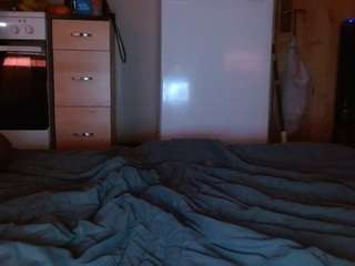 raiynaraven live cam profile