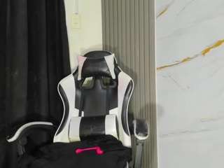 daianalutzrx live webcam show