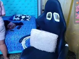 Little_Flower4U's Live Sex Cam Show