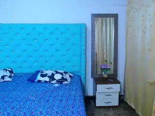 Little_Flower4U's Live Sex Cam Show