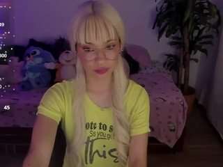 nataly-29x Live Webcam on CamSoda