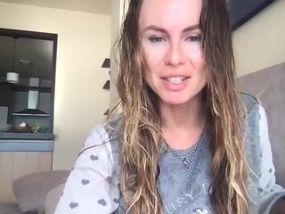 Live webcam model roryjhey on Soda Cams